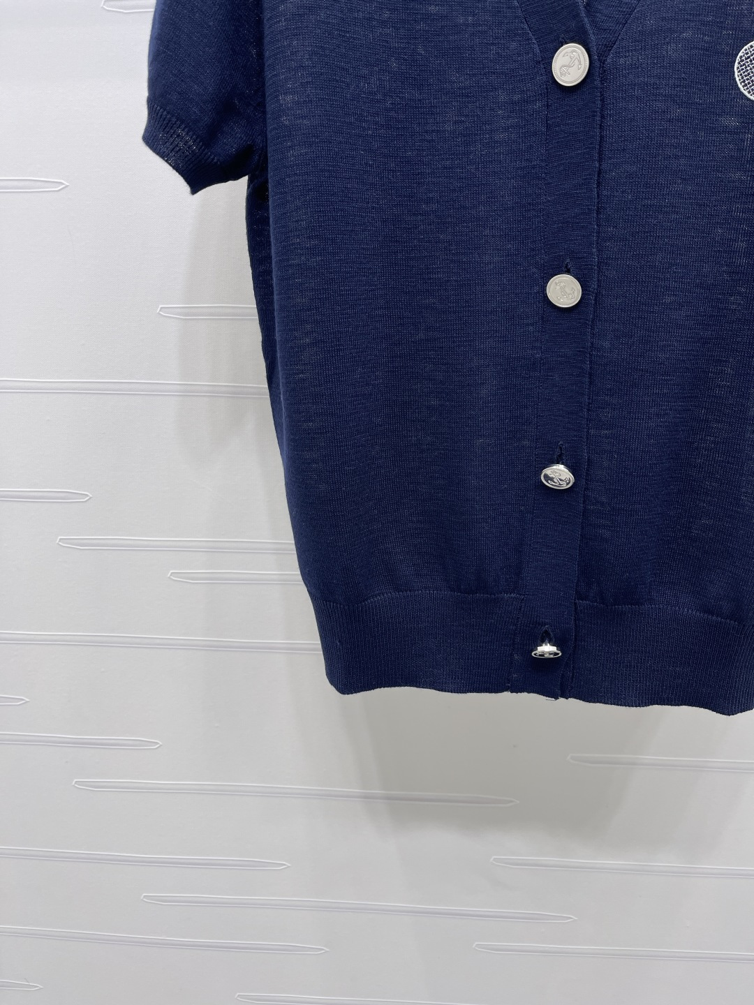 Women's short sleeves